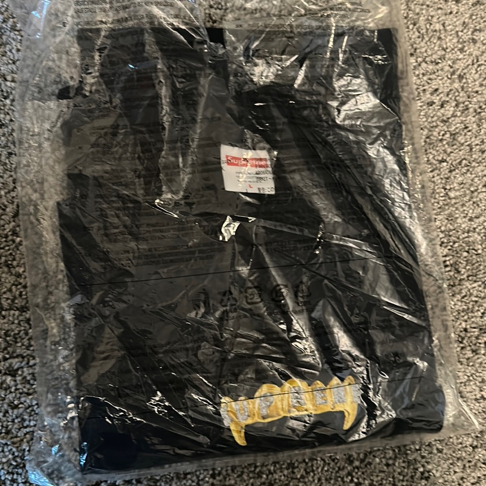 Supreme Fronts Tee